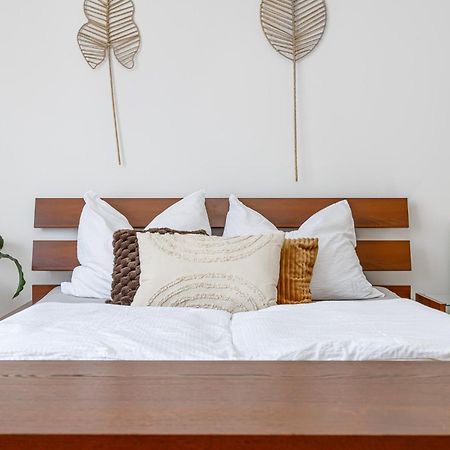 Matteo - Modern Appartment With Free Parking Bratislava Exterior photo